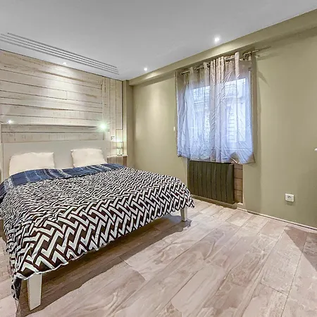 Grand Salon Cosy, Proche Centre & Garage 2p * ديجون