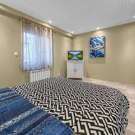 Le Diderot - Spacieux & Garage Prive Double Apartment