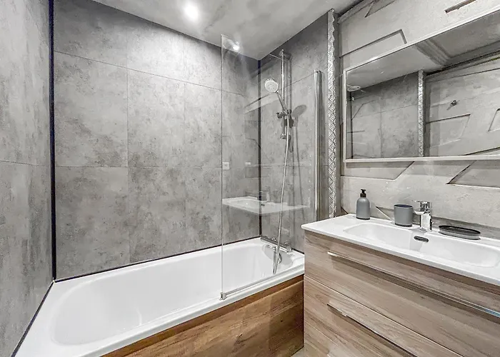 Le Diderot - Spacieux & Garage Prive Double